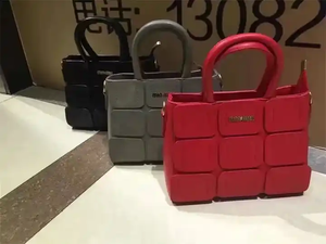 Anan NUEVO Paquete Mixto Precio al por Mayor Bolsos de Segunda Mano Bolsos Usados para Mujer - Product Image 3