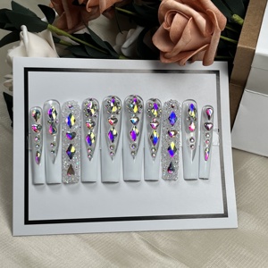 10 pièces ongles artificiels faux ongles conseils <span class=keywords><strong>avec</strong></span> <span class=keywords><strong>diamant</strong></span> Design acrylique ongles presse sur Super Long fini faux ongles fournisseur - Product Image 1