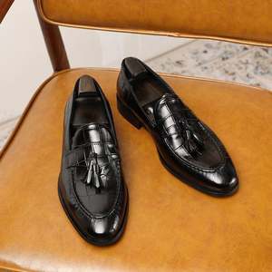 Chaussures habillées formelles pour hommes, style décontracté et tendance, à motif à carreaux, embossées, à enfiler, avec franges carrées, pour mariage et soirée - Product Image 4