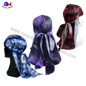 Meilleures ventes Bandana en satin <span class=keywords><strong>Durag</strong></span> extra long à nouer personnalisé Wraps de tête ondulée Durags soyeux avec logo imprimé pour hommes - Product Image 1