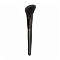 Kuas Blush Angular Gagang Plastik Bulu Sintetis Vegan Bebas Kekejaman Hewan Tampilan Rias Wajah Terpadu untuk Krim, Cair, Bedak, dan Bronzer
