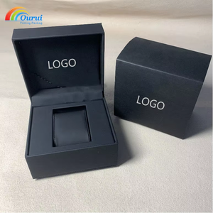 Boîte à montre rectangulaire noire de luxe avec intérieur en simili cuir et fermeture à pression pour le rangement d'une seule montre - Product Image 1