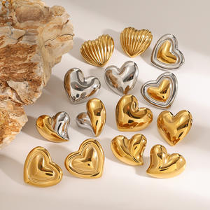 LUCKYJIU مقاوم للماء غير مشوه مضاد للحساسية بيع بالجملة مخصص 18 قيراط مطلية بالذهب الفولاذ المقاوم للصدأ النساء عاشق الأقراط عشيق القلب - Product Image 2