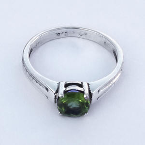 Bague en argent sterling 925 avec pierre précieuse péridot, fabrication artisanale, bijoux fins, sertissage pavé, cadeau de mariage luxueux pour femmes chrétiennes - Product Image 1