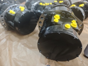 Motor de Engranajes Hidráulicos Poclain MS02 para Minicargadora - Product Image 2