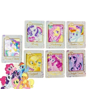 Portachiavi a Tema Unicorno My Little Pinkie Pie - Scatola Sorpresa con 6 Pezzi, Giocattolo da Appendere con Cartellino ID - Product Image 3