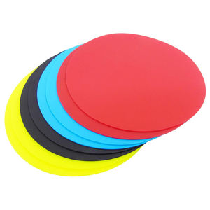 פותחן בקבוק ריק סובלימציה נייד רב תכליתיים לוגו מותאם אישית עגול סיליקון אחיזה - Product Image 1