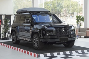 ยานวัง U8 รถเอสยูวีไฮบริดสุดหรู รถพลังงานใหม่ BYD ที่มีพื้นที่กว้างขวาง ความเร็วสูง และระยะทางวิ่งไกลที่สุด ได้รับความนิยมอย่างมาก - Product Image 4