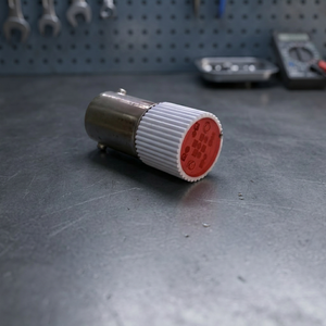 สวิตช์นิรภัย BA9S 220V ไฟสีเขียว ใช้ไฟ AC วัสดุพลาสติก IP22 แบบ 2 ขั้ว 1A สำหรับคลังสินค้า - Product Image 3