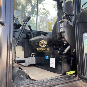 Excavatrice CAT 305.5E d'occasion de haute qualité, 5,5 tonnes, petite machinerie de construction pour l'aménagement paysager, municipal et agricole, en bon état - Product Image 3