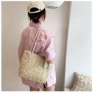 Borsa a Mano Intrecciata alla Moda per Donne, <span class=keywords><strong>Stile</strong></span> Minimalista, Tracolla Singola con Chiusura a Bottone e Fiocco, Doppio Manico - Product Image 4