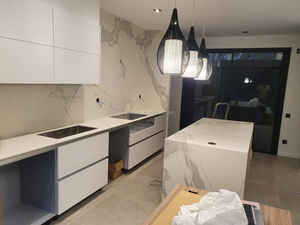 Sierra de Puente CNC de Alta Precisión de 4+1 Ejes con Cámara CCD y Tipografía Automática para el Mercado Europeo de Mármol, Granito, Azulejos y Lápices Funerarios - Product Image 6