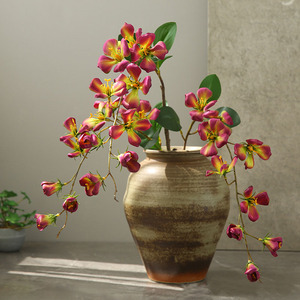 Vente chaude Fleur De Soie De Vigne Artificielle Plusieurs Couleurs pour La Décoration De Mariage Jardin Extérieur - Product Image 5