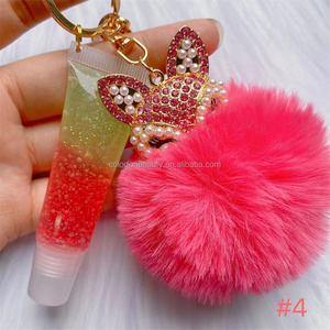LLavero de acrílico líquido con Base de brillo de labios para niños, cadena para llaves, cosméticos, Pintalabios con pompón, venta al por mayor - Product Image 5