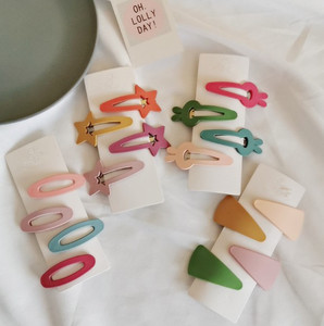คลิปหนีบผมพลาสติกแบบกลวงสำหรับเด็กผู้หญิงแนวเกาหลีคลิปหนีบผมทรงเรขาคณิตทำจากอะคริลิก BB - Product Image 1