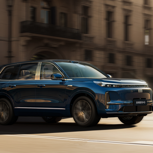 Geely Galaxy M9, SUV intelligent 2WD de 230 km d'autonomie, version grand espace 6 places PHEV avec accélération en 4,5s, idéal pour la famille, en stock. - Product Image 4
