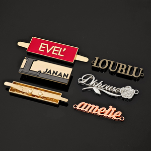 Etiquetas metálicas personalizadas para accesorios de ropa, chapado en oro, grabadas, para hiyab, abaya, bufanda, zapatos, etiquetas metálicas con logotipo de marca personalizado, etiquetas metálicas para bolsos. - Product Image 2