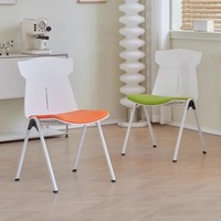 Chaise de bureau ergonomique empilable en métal, style moderne et minimaliste, avec dossier en plastique, idéale pour les salles de conférence, de réunion, de formation et de salle à manger