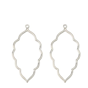 Pendentifs <span class=keywords><strong>en</strong></span> alliage à dos ouvert <span class=keywords><strong>en</strong></span> forme de feuille pour la création de <span class=keywords><strong>porte</strong></span>-clés DIY avec fleurs pressées <span class=keywords><strong>en</strong></span> <span class=keywords><strong>résine</strong></span> - Product Image 6
