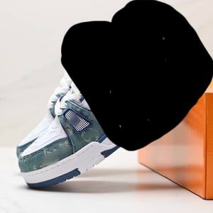 Chaussures de skate pour hommes en daim, style baskets basses, tendance rétro, épaisses, décontractées, streetwear, hip-hop, motif floral, noires - Product Image 3