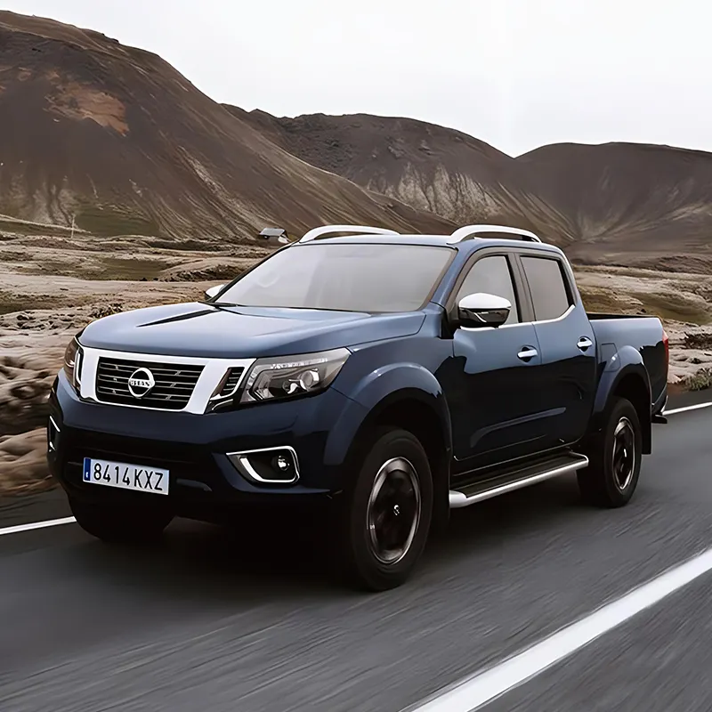 Ucuz 2024 Dongfeng Nissan Navara Ruiqi 6 7 gaz pikap sol el sürücü zengin 4x2 oto kamyonet ile çift kabin Pickup