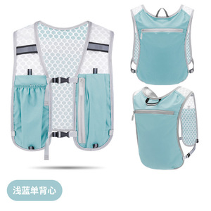 Gilet de course noir respirant et imperméable avec bandes réfléchissantes pour le jogging, le cyclisme et une utilisation occasionnelle - Product Image 3
