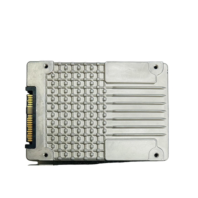 01PE348 4XB7A13631  2.5" U.2 15.36TB  NVMe PCIe 4.0 SSD