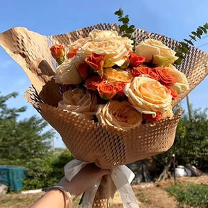 Papier artisanal en nid d'abeille recyclable, enduit d'amidon biodégradable, pour le transport de verre fragile avec impression numérique - Product Image 3