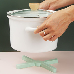 Thickened <b>Silicone</b> Foldable Pot <b>Mat</b> Nordic Green Heat Resistant Non Slip Kitchen Table <b>Mat</b> For Cooking Protection - Product Image 5