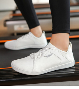 Chaussures de randonnée et de course athlétiques respirantes, légères, antidérapantes, à semelle souple, à bout large, amples, pour toutes les saisons - Product Image 6