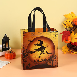 Sac fourre-tout non tissé transfrontalier Halloween motif sorcière magique, sac cadeau de courses petite taille (22x23x11cm) pour fournitures scolaires - Product Image 2