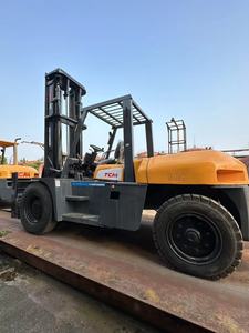 Montacargas Diésel TCM FD100 Usado con Mástil de Dos Etapas y Distancia Central de Carga de 1000 mm para Centro Logístico de Muelle e Industria Pesada - Product Image 5