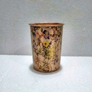 Gobelet en cuivre à imprimé floral avec motif botanique vintage, tasse à boire décorative en métal pour la maison, la salle à manger, l'hôtel, le restaurant - Product Image 1