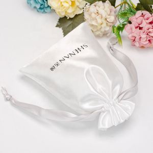 Emballage cadeau luxueux personnalisé en soie satinée avec cordon de serrage pour bijoux - Product Image 4