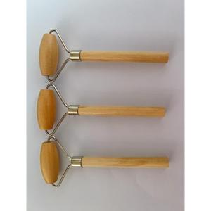 Masseur facial en bois pour sculpter le visage, modèle 2024, avec commande manuelle filaire pour soulager les douleurs musculaires et rouleau en bois - Product Image 2