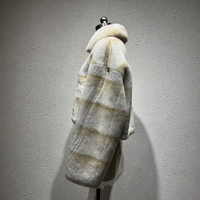 Manteau court personnalisé en polyester blanc avec col montant, demi-fermeture éclair et ourlet à cordon, en fausse fourrure pelucheuse, idéal pour l'automne et l'hiver, style décontracté