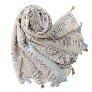 Malaisie vente en gros 100% Polyester Long foulard vil gland et nouveau imprimé floral Hijab Design islamique 90*180 imprimé ethnique - Product Image 5