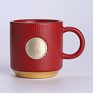 Tasse à café côtelée personnalisée style nordique 14oz, mug en céramique mat rétro européen avec logo personnalisé et détails en cuivre pour cadeau promotionnel - Product Image 5