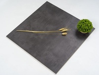 Carreaux de céramique rustiques gris Mona en pierre calcaire mate pour sol et mur 60x60, carreaux de porcelaine gris