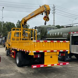 شاحنة إيسوزو إلف 100P مع رافعة تلسكوبية مدمجة للرفع والنقل، شاحنة قلابة 3-5 طن مع رافعة - Product Image 4