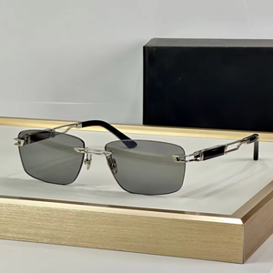 Lunettes de soleil carrées vintage de créateur pour femmes, de haute qualité et tendance, lunettes de soleil rétro de luxe pour hommes, monture en titane UV400, lunettes pour homme - Product Image 1