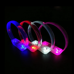 Pulseras LED Transparentes Cuadradas de TPU para Discotecas - Product Image 3