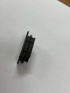Tapones Rectangulares Premium de 20*40*12 mm para Tubos, de PE/PP, Negros, para Patas de Muebles, Servicio OEM - Product Image 2