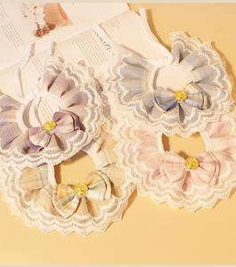 Bandana pour animaux de compagnie en polyester et coton à motifs floraux avec un joli collier à nœud papillon, vente en gros - Product Image 3