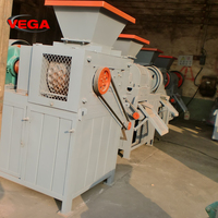 Presse à briquettes haute vitesse à commande PLC pour la fabrication de briquettes en forme de coussin à partir de poudre de charbon, de sciure et de charbon de bois à partir de déchets agricoles
