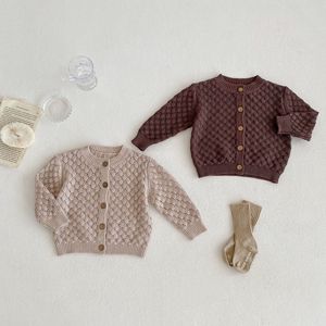 Automne hiver nouveau garçon fille bébé Cardigan tricot pull creux enfants solide manches longues Tops nouveau-né coton manteaux - Product Image 3
