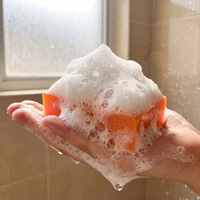 Savon éclaircissant pour la peau à l'acide kojique et au gingembre, avec des huiles essentielles de glutathion, de citron et d'orange douce, fait à la main pour tous les types de peau