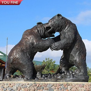 Statue de combat d'ours de <span class=keywords><strong>rencontre</strong></span> féroce en bronze d'un grand animal sauvage carré extérieur - Product Image 1