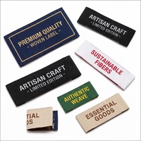 Étiquettes de col personnalisées en polyester damassé haute densité, motif cœur tissé doux, étiquettes carrées pour vêtements, en rouleau