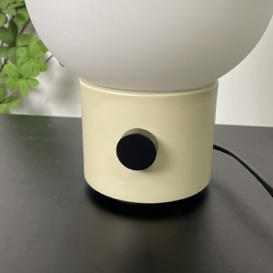 Lampe de table en verre de style nordique moderne, E27 LED, lumière tricolore, interrupteur à bouton-poussoir, pour la maison, la chambre à coucher, le bureau - Product Image 1